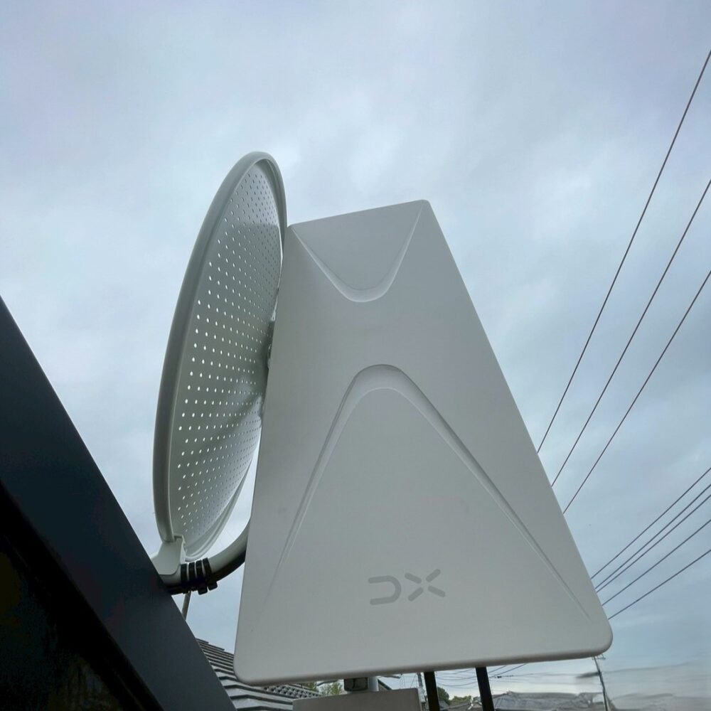 2025/5/24　埼玉県さいたま市緑区　デザインアンテナ＋4K8K対応BSCSアンテナ設置工事