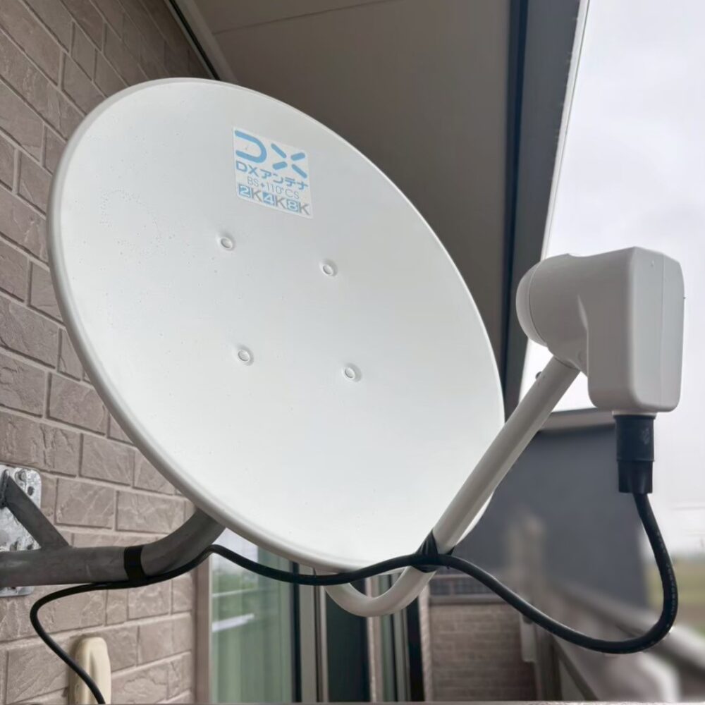 2025/10/30　熊本県熊本市南区　デザインアンテナと4K8K対応BSCSアンテナ設置工事