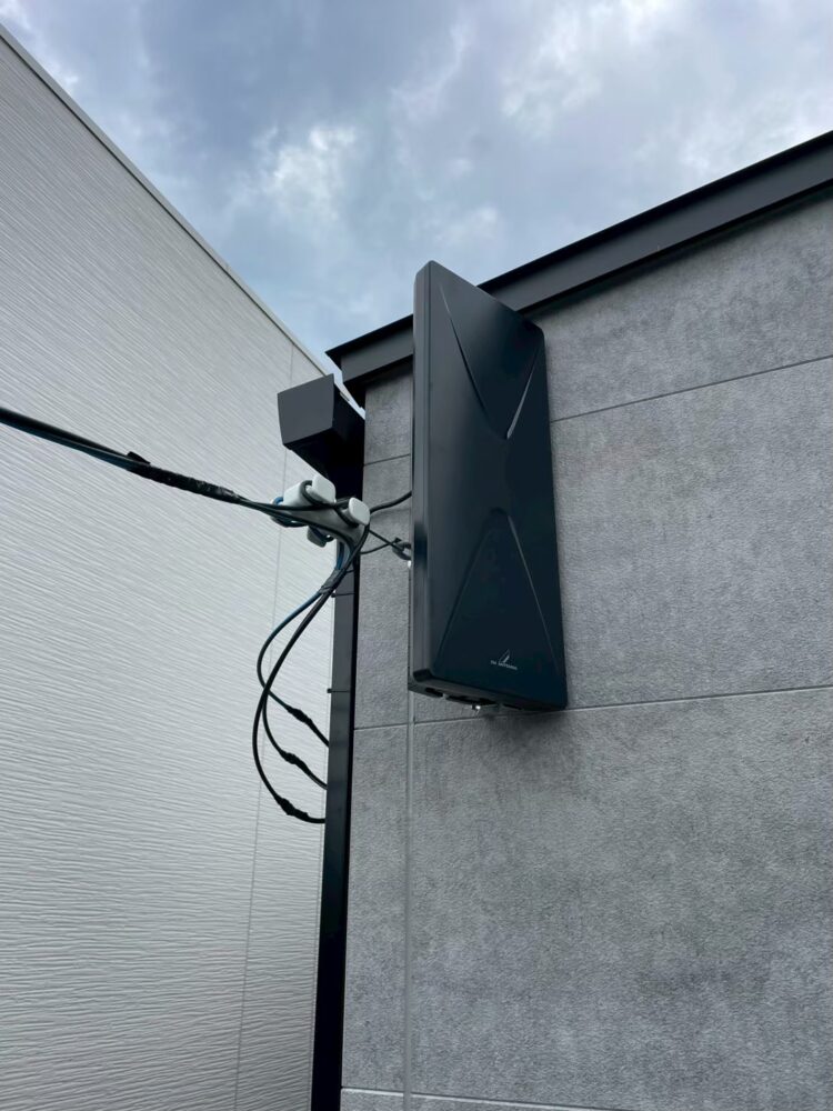 2025/11/29　大阪府泉佐野市　デザインアンテナ設置工事