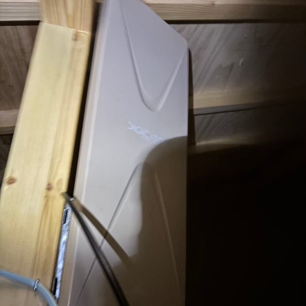 2025/11/28　埼玉県さいたま市岩槻区　デザインアンテナ設置工事